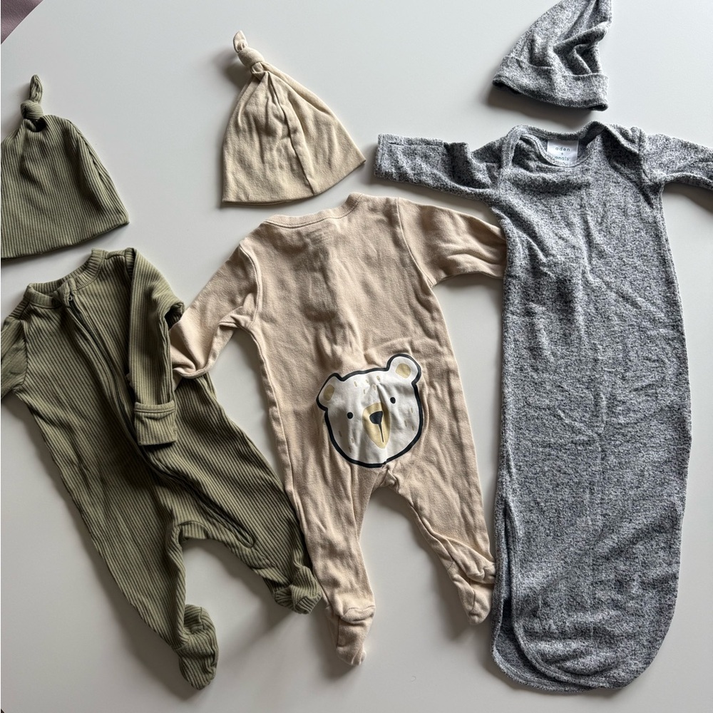 Adorable Baby Sleepwear Set with Hats